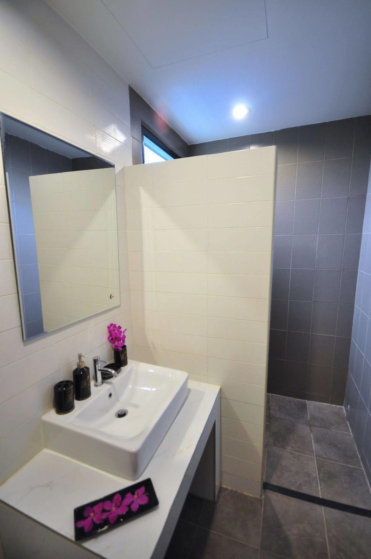 Chiangmai S.P. Hotel Chiang Mai Dış mekan fotoğraf